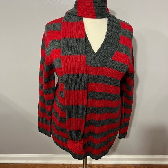 NWT Derek Heart‎ Freddy Krueger V-Neck Sweater with scarf -- 2X - Picture 3 of 10